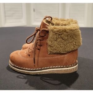 Brown fuzzy lace up boots